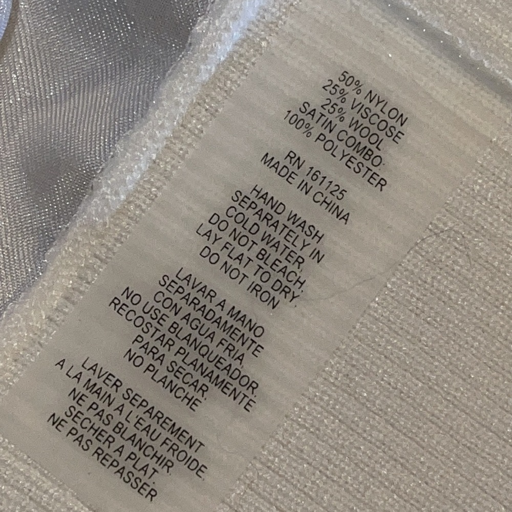 Vila Milano White Wool Blend Multi Fabric Mock-neck Sweater Sz. MD. - Picture 11 of 12